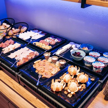 Am Paulusbogen 4* Pasov