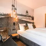 Am Paulusbogen Hotel