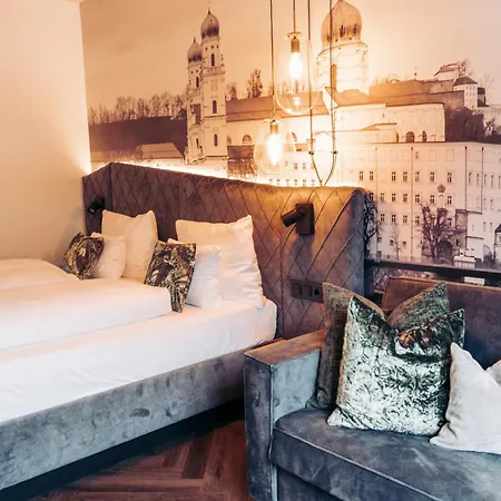 Am Paulusbogen 4* Passau